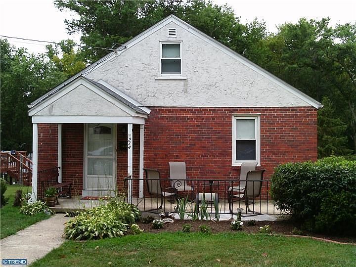 1st image of 214 Redwood Ave