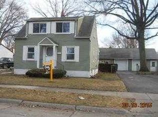 34505 Harroun St, Wayne, MI 48184