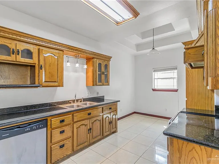 1108 N Boston College Dr — Photo 3