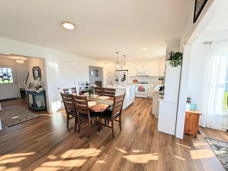 5568 Cooper Rdg — Photo 15
