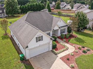 237 Northridge Dr, King, NC 27021