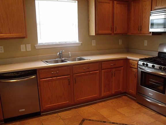 3rd image of 800 White Dove Dr