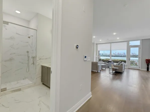 3 Somerset Lane image 2 of 47