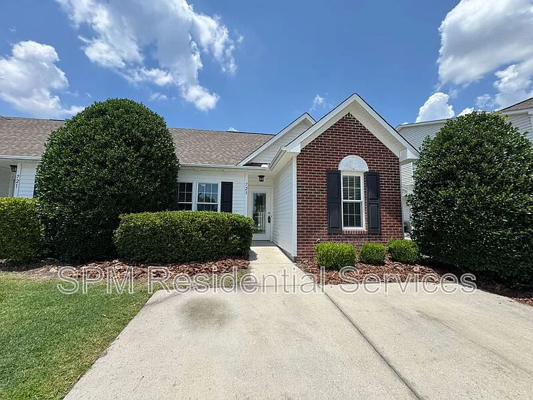 723 Sunseeker Dr — Photo 2