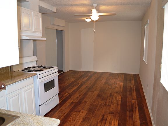 Den/Dining Room