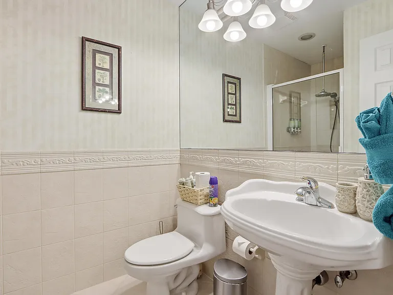 1905 Meadow Ct — Photo 31