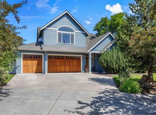 2044 NE Cradle Mountain Way, Bend, OR 97701