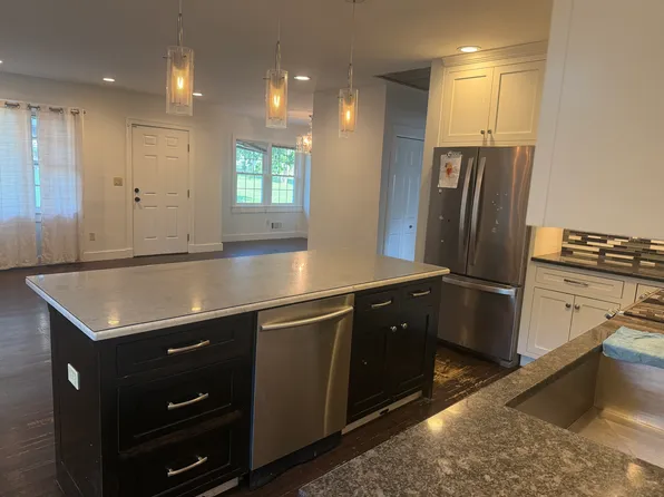 3015 Mossy Crk, Charlottesville, VA 22901