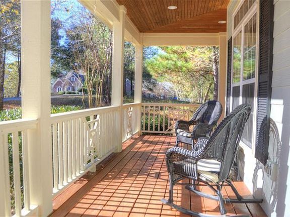 2nd image of 2831 Island Dr SE
