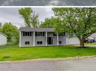 6 Park Cir, O'Fallon, MO 63366