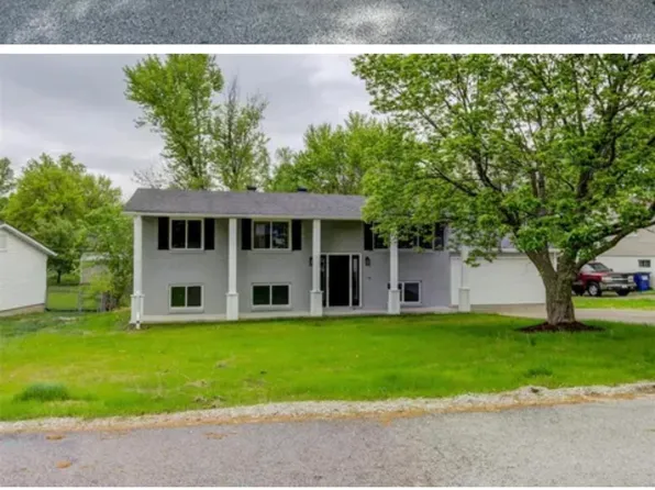 6 Park Cir, O'Fallon, MO 63366