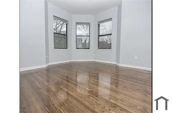 Building Photo - 404 W 77th St