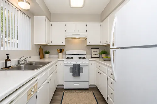 Sienna Heights Photo 1