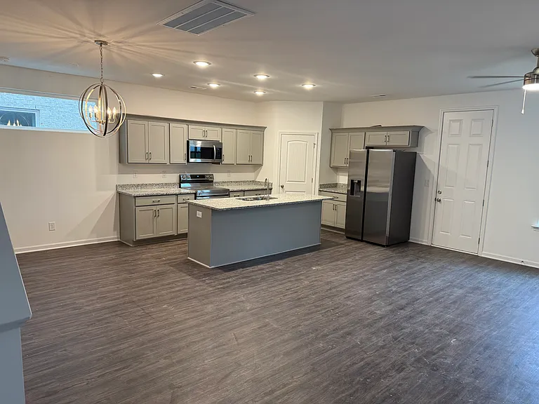 2656 Lakevilla Dr #28 — Photo 4