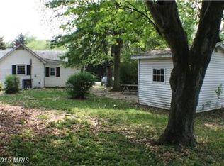 912 Hilltop Dr, Culpeper, VA 22701