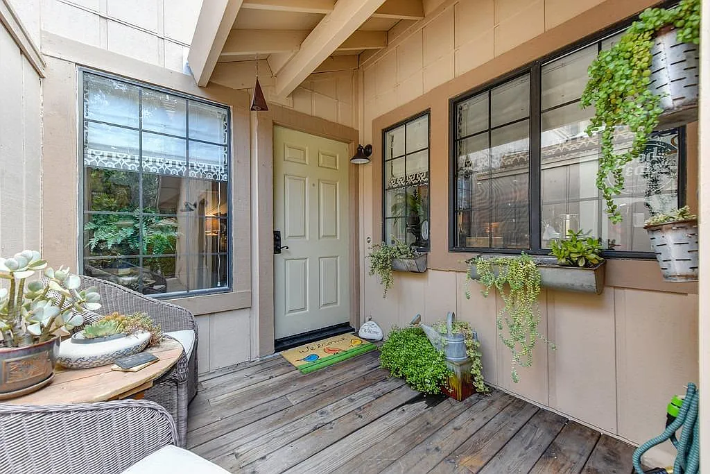 8185 Quail Walk Pl photo 1