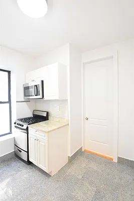 Rented by Bold Marketing | media 28