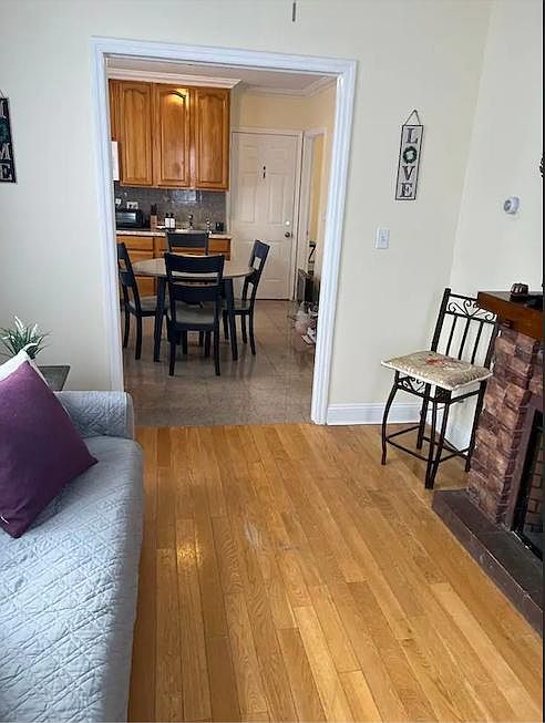 1st image of 103 41st Ave #2