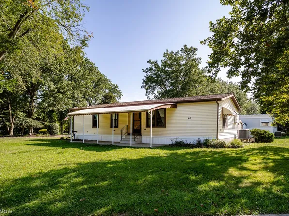 46 Sycamore Dr, Olmsted Falls, OH 44138