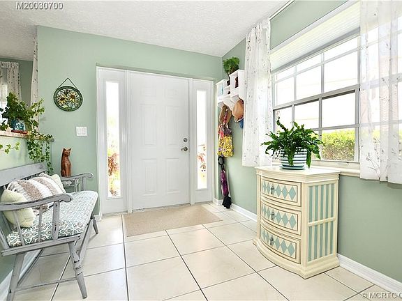 5th image of 2124 SE Wild Meadow Cir