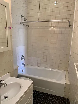 Rented by 220 West 98 Realty LLC | media 10