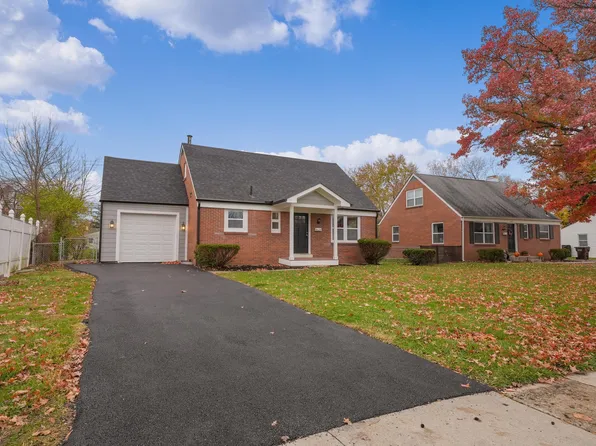 271 Carilla Ln, Columbus, OH 43228