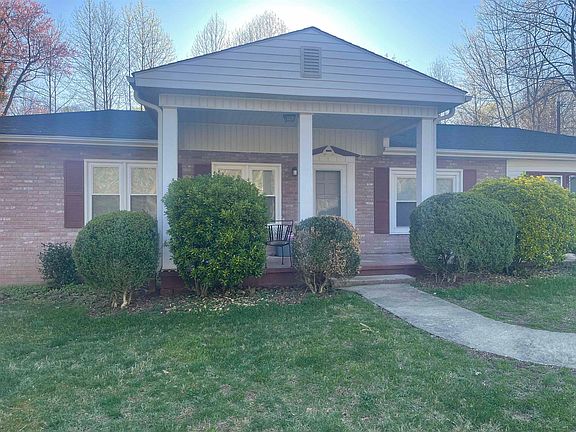 3rd image of 104 Rickert Ave