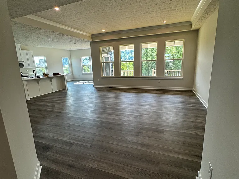 2011 Creswell Dr — Photo 15