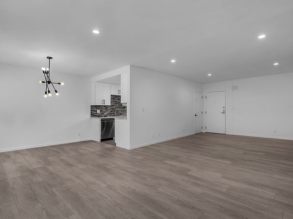 5th image of 722 N Orlando Ave #4a5bec930