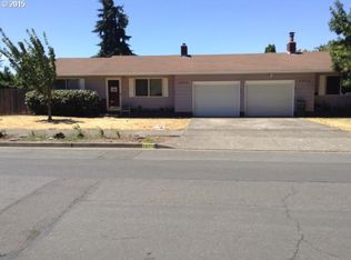 1970 10th St, Springfield, OR 97477