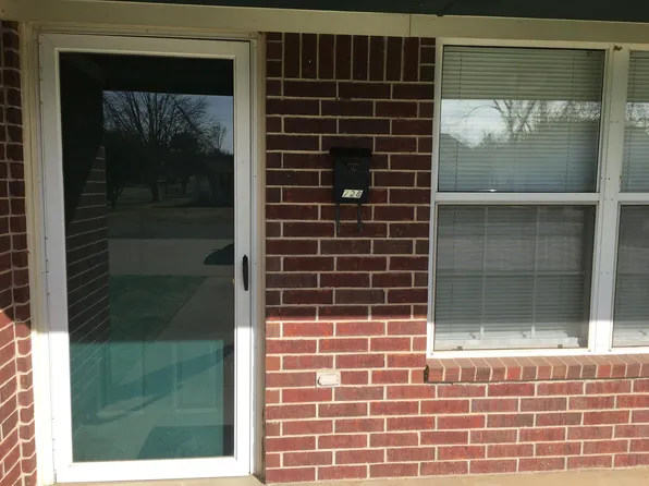 728 W Dakota Ave, Chickasha, OK 73018