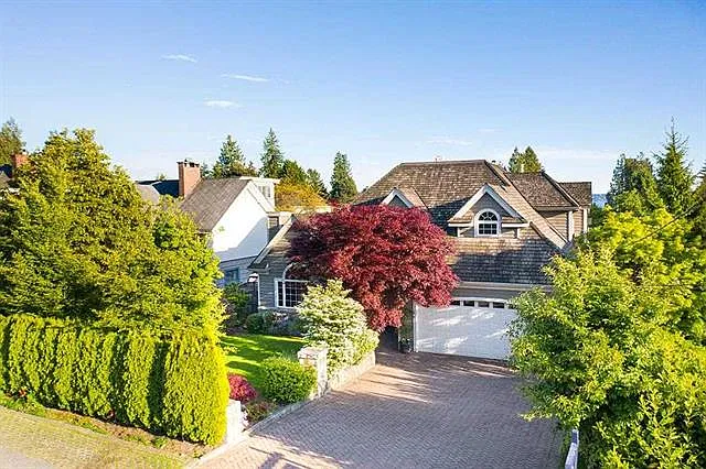 5 bed, 3600 sqft, $8,980 — Photo 1