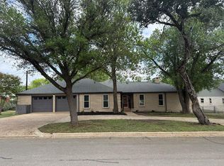 117 Spanish Oak Ln, Kerrville, TX 78028