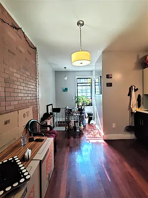 Rented by Signature Property Realty | media 14