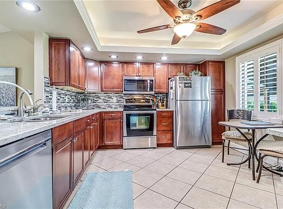 5th image of 4817 Lakewood Blvd #C-2