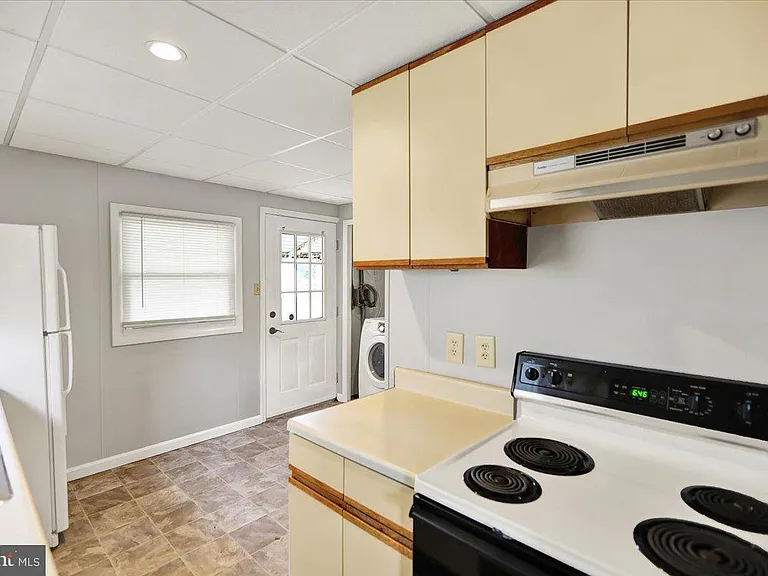 709 Franklin St — Photo 9