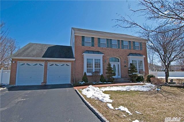 1st image of 18 Janet Ln E