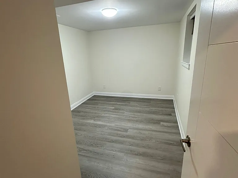 2389 Morrison Ave — Photo 11