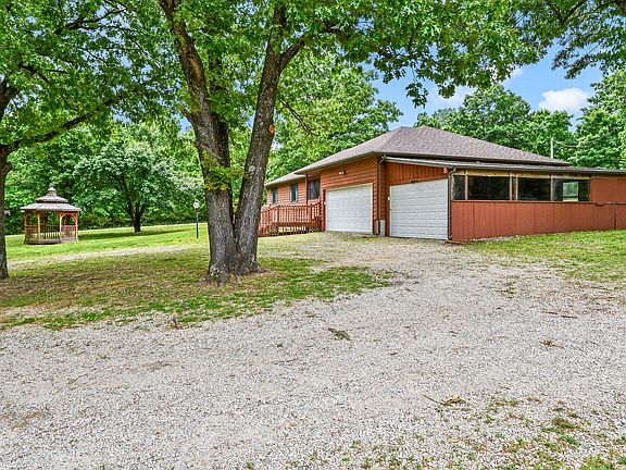3rd image of 1194 State Highway Dd