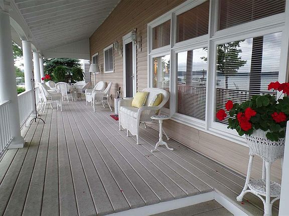 2nd image of 1901 E South Shore Dr