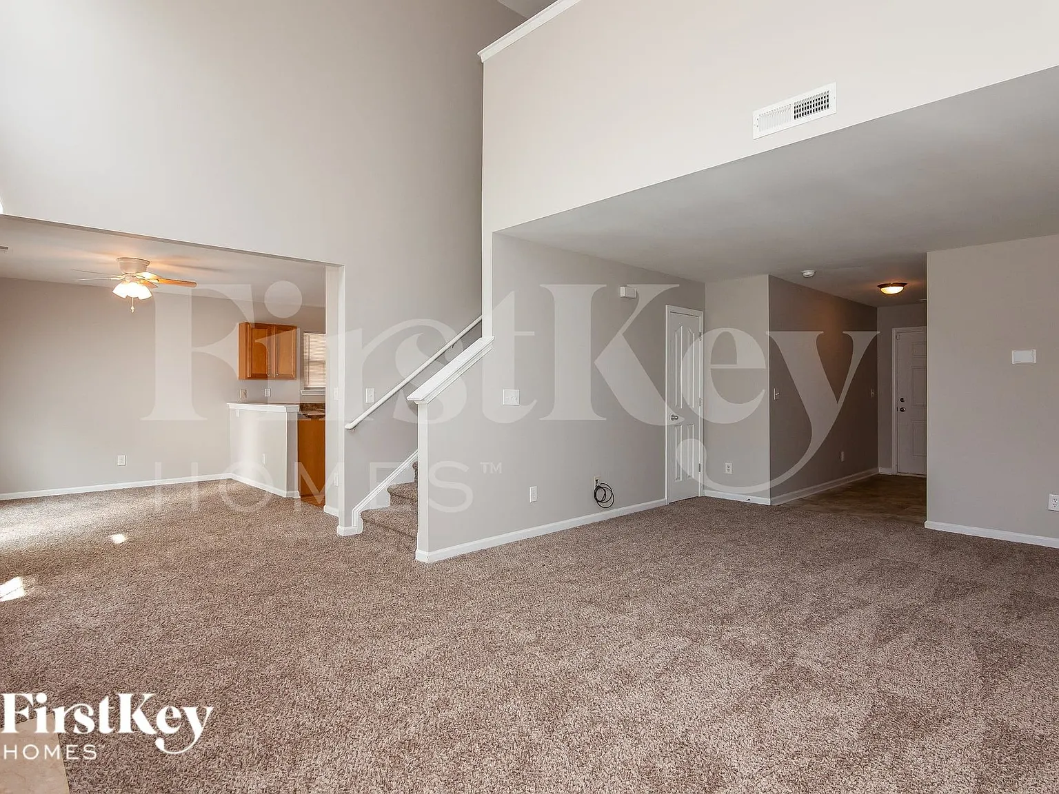 3 bed, 2.5 bath, 1820 sqft, $2,380 — Photo 3