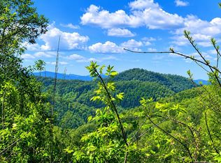 18 Garnet Rd, Sylva, NC 28779
