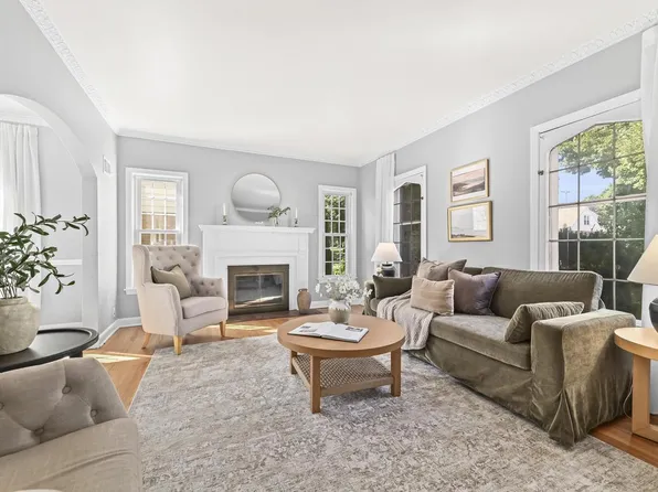 616 N 104th STREET #618, Wauwatosa, WI 53226