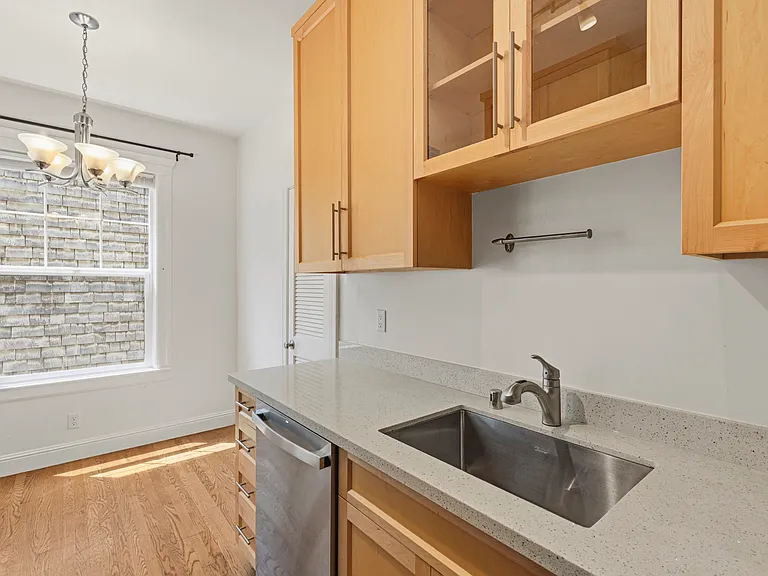 1801 Turk St #15 — Photo 9