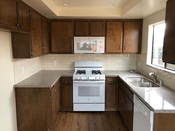 Upgraded Kitchen with Granite