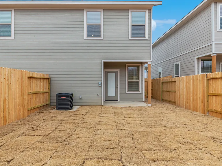 7612 Briarwood Pass #101 — Photo 23