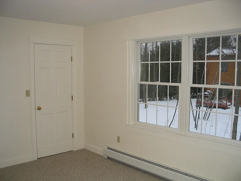 4 Daniel Dr #1 — Photo 8