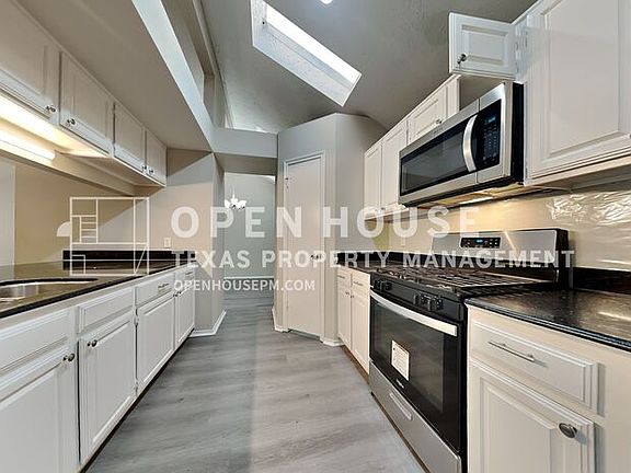5th image of 12907 Stancliff Oaks St