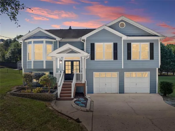 365 Overlook Ct, Auburn, GA 30011