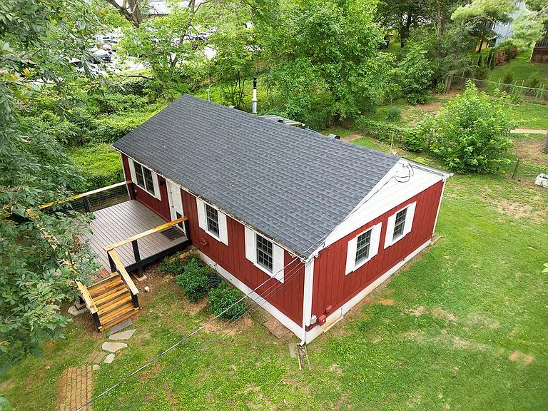 315 Caroline Ave — Photo 77